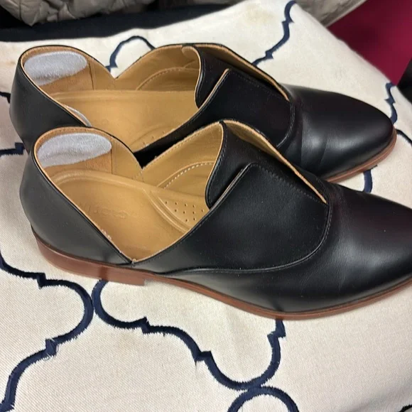 Nisolo Shoes - Picture 4 of 5